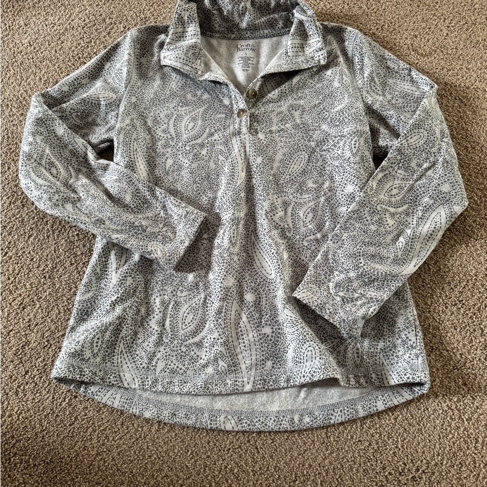 Croft & Barrow Gray Paisley Sweatshirt